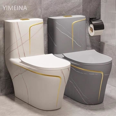 Piso que limpiaba con un chorro de agua del sifón - montó diseño blanco negro del hotel de la trampa del retrete S