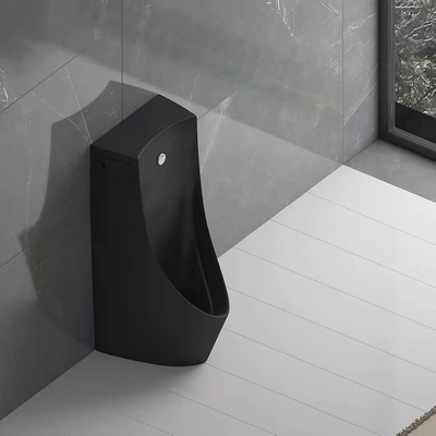 El limpiar con un chorro de agua auto del sensor del orinal de la situación de Matte Black Back Spud Floor