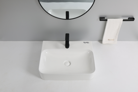 La encimera montó el lavabo sanitario de las mercancías para el cuarto de baño casero del hotel