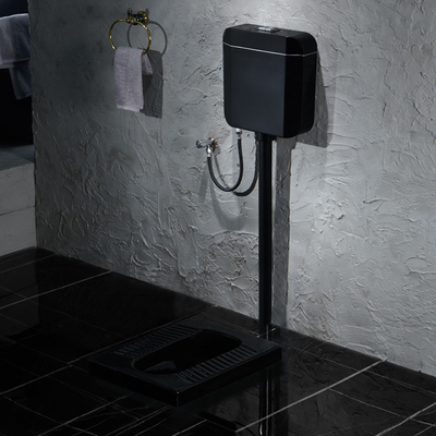 Final de la superficie del satén de Matt Black Ceramic Squatting Pan del cuarto de baño