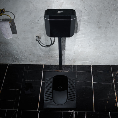 Final de la superficie del satén de Matt Black Ceramic Squatting Pan del cuarto de baño